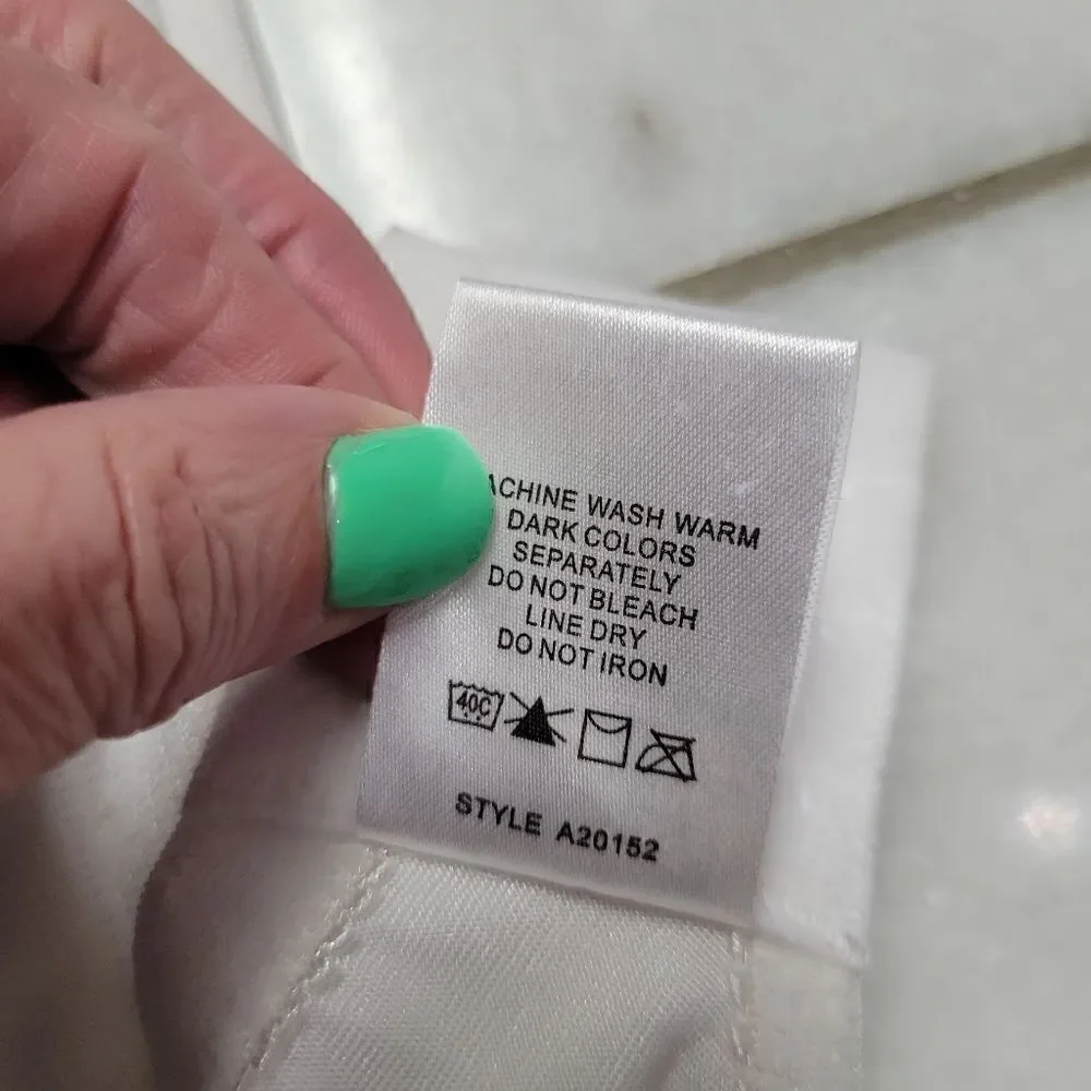 Breezies White Satin UltimAir Lined Wired Bra Size 42D